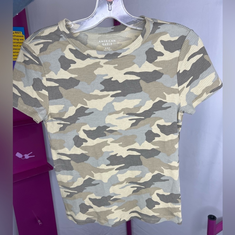 American Eagle Outfitters Camo Tee size m